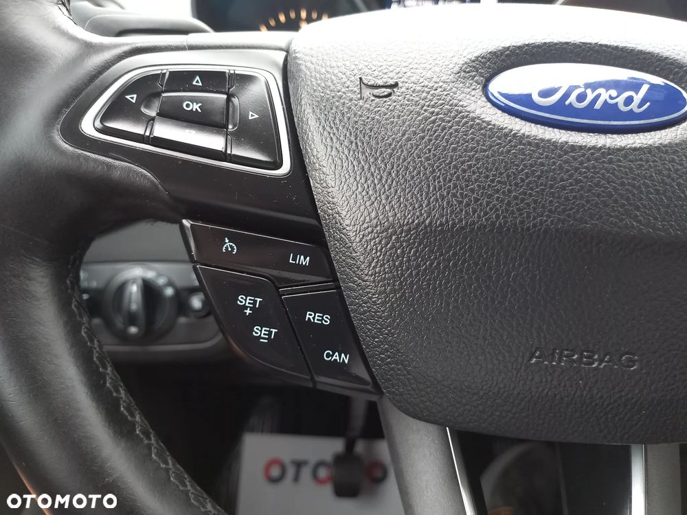 Ford Kuga 2.0 TDCi AWD Titanium - 22
