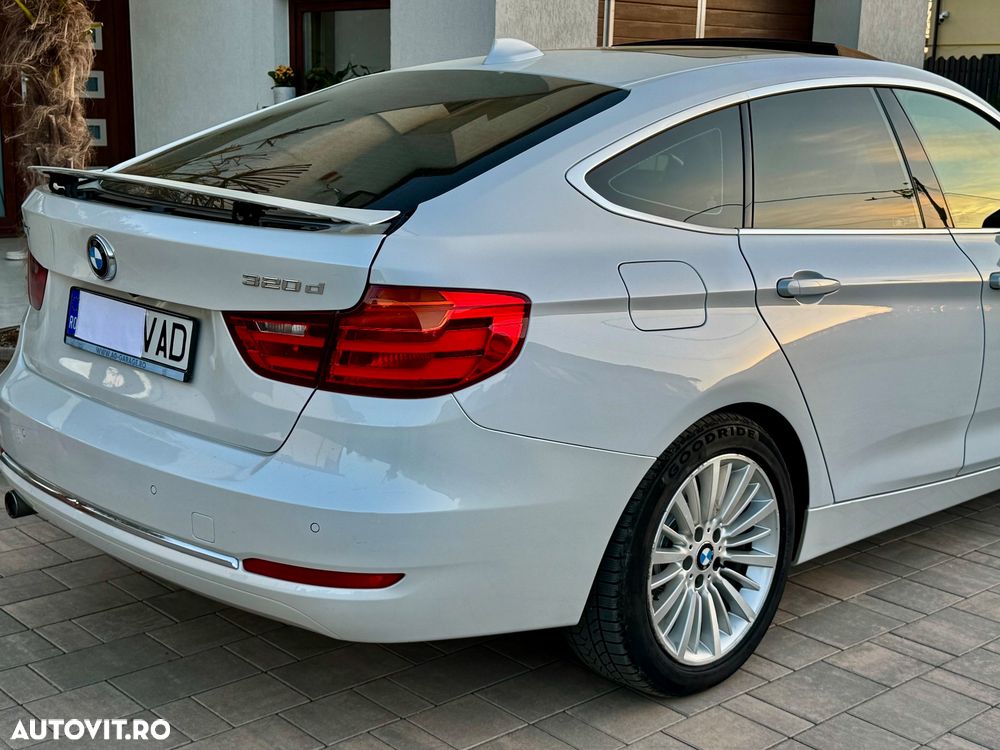 BMW Seria 3 320d Aut. Luxury Line - 16