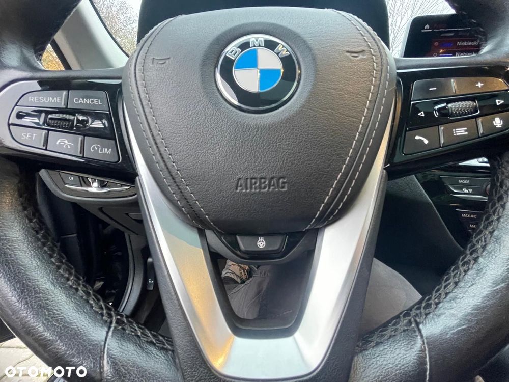 BMW Seria 5 520d Sport - 30