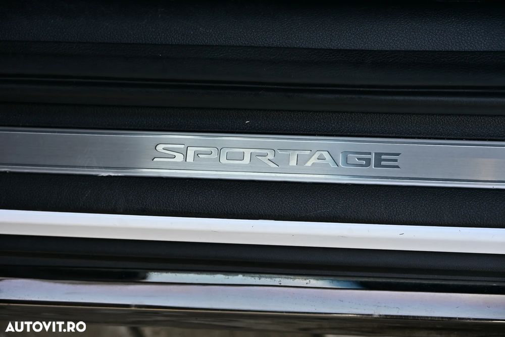 Kia Sportage 1.6 DSL MHEV 7DCT HP 4x2 GT Line - 36
