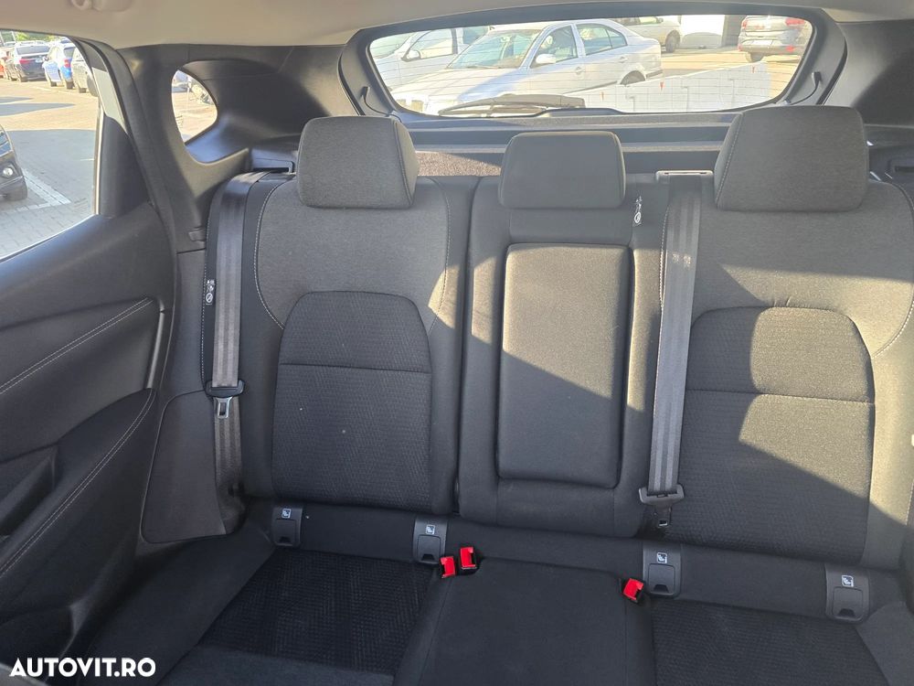 Nissan Qashqai 1.3 l MHEV X-Tronic N-Connecta - 16