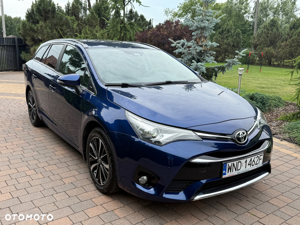 Toyota Avensis Touring Sports 1.8 Team Deutschland