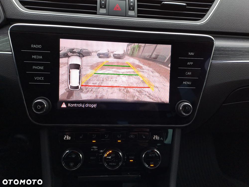 Skoda Superb 2.0 TDI SCR 4x4 Style DSG - 23
