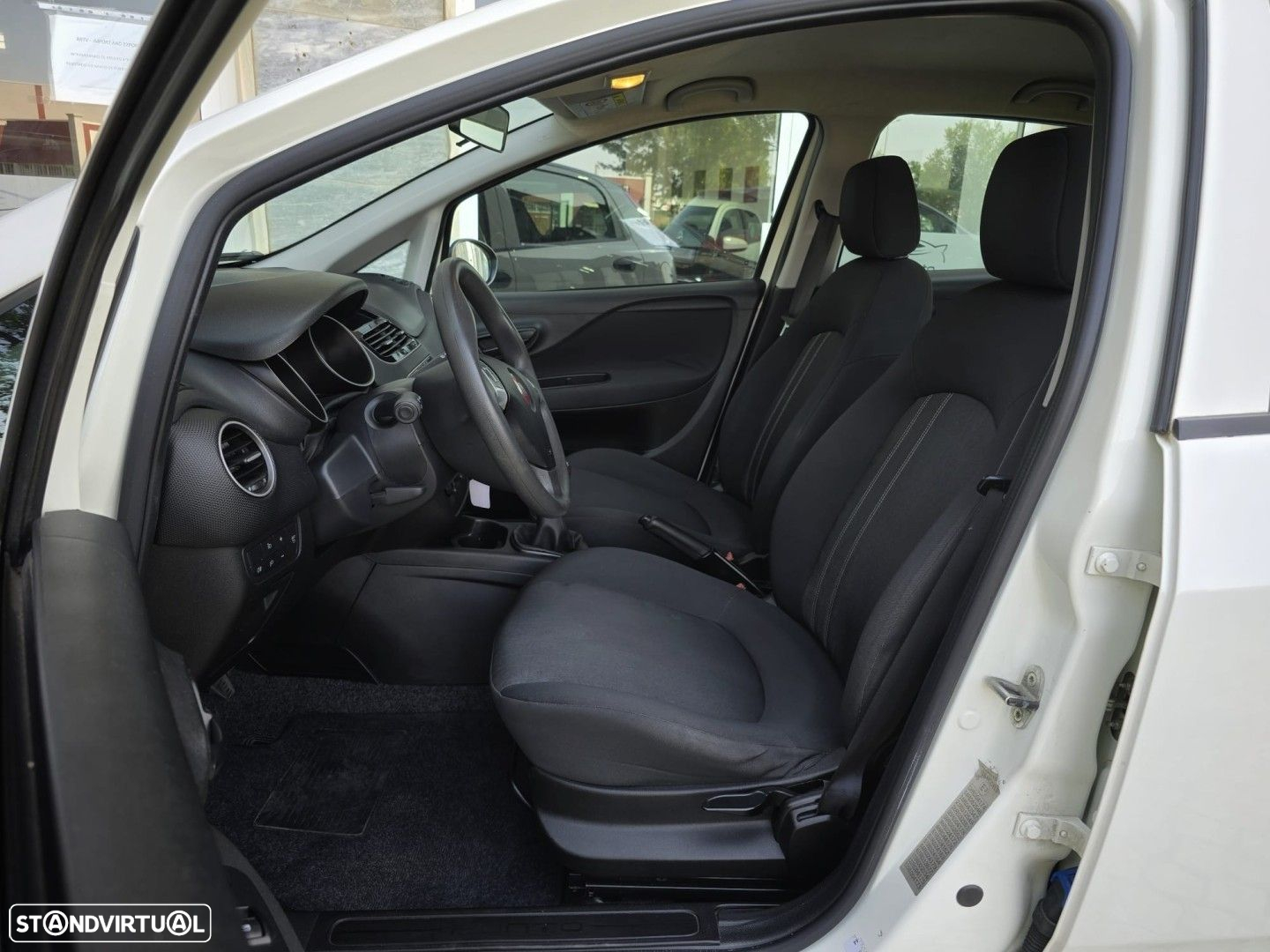 Fiat Punto 1.2 Easy S&S - 18