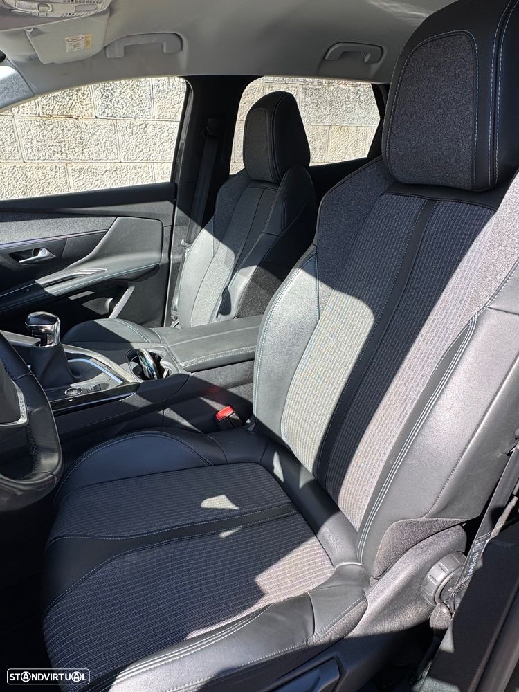 Peugeot 3008 PureTech 130 Stop & Start GPF Allure Pack - 22