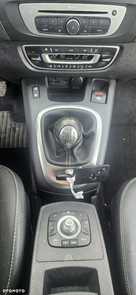 Renault Scenic - 11