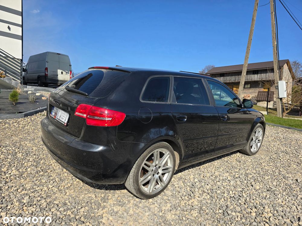 Audi A3 Sportback 1.6 Ambition - 4