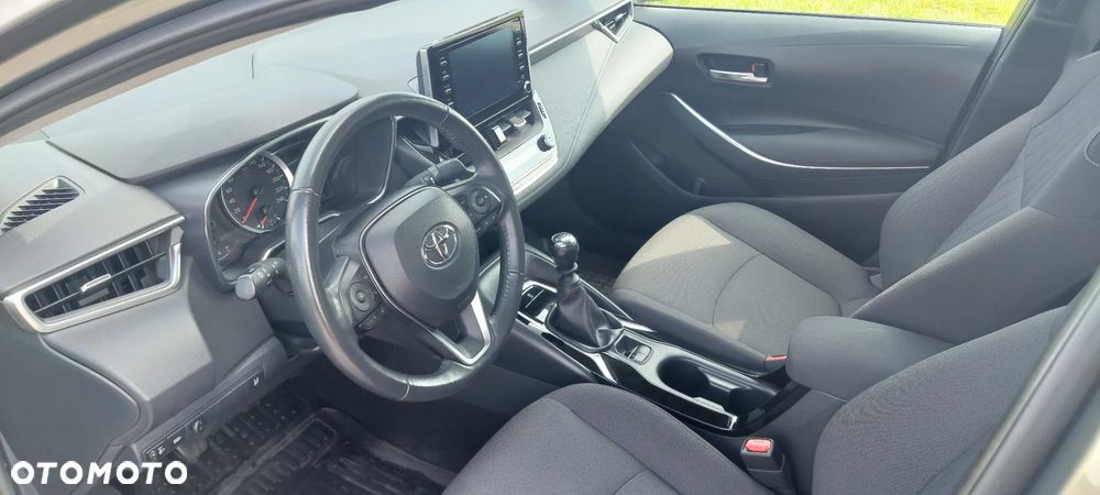 Toyota Corolla 1.6 Comfort - 10