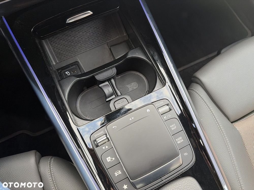 Mercedes-Benz EQA 250 66.5kWh Electric Art - 26