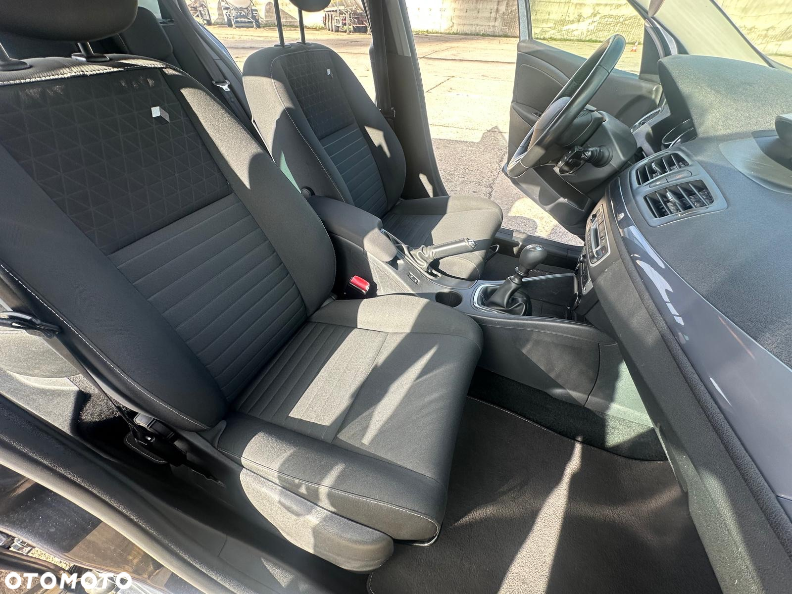 Renault Megane ver-1-2-16v-tce-energy-limited - 10