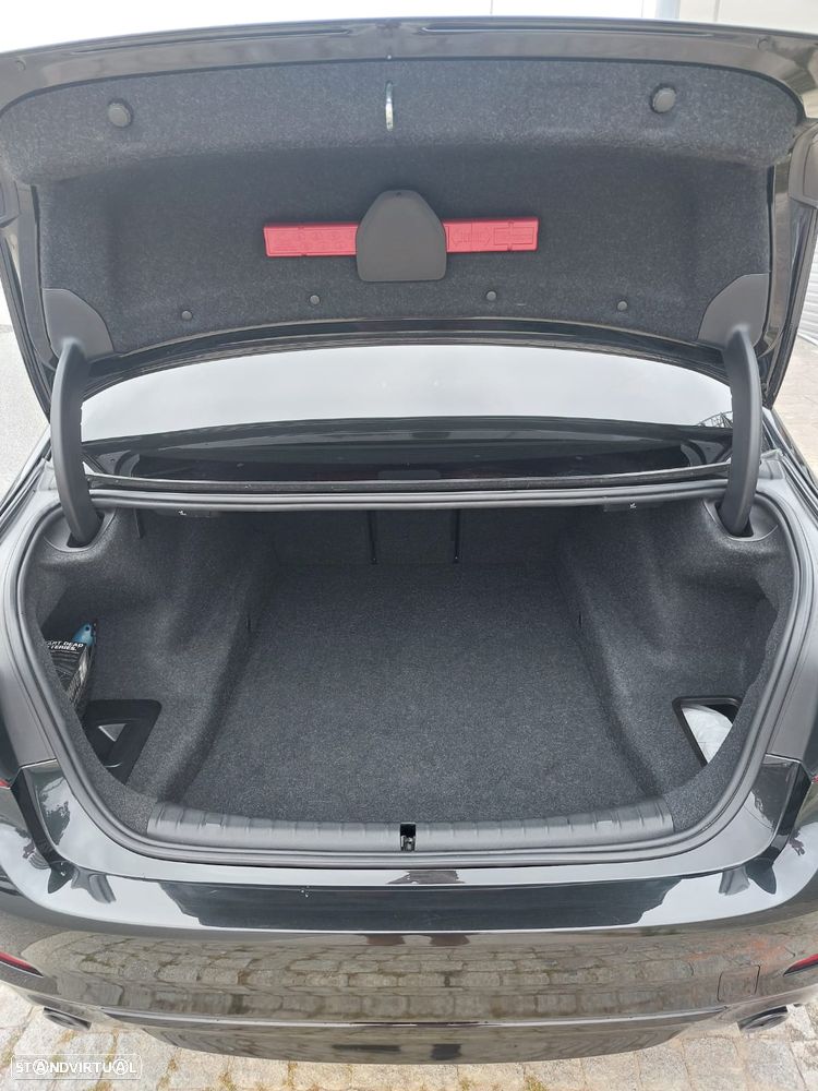 BMW 520 d ED Line Sport - 32