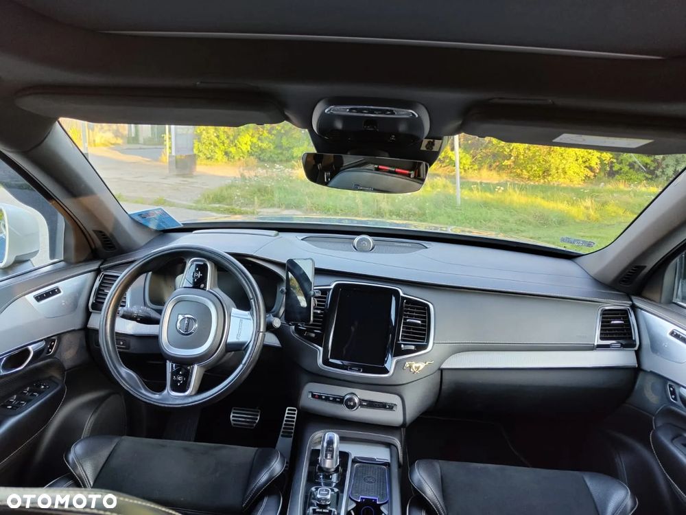 Volvo XC 90 T8 AWD Plug-In Hybrid R-Design 7os - 18