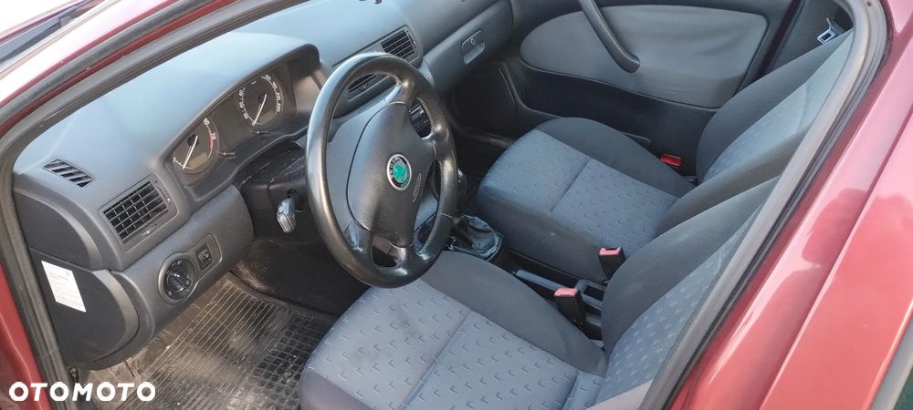 Skoda Octavia 1.6 Classic - 4