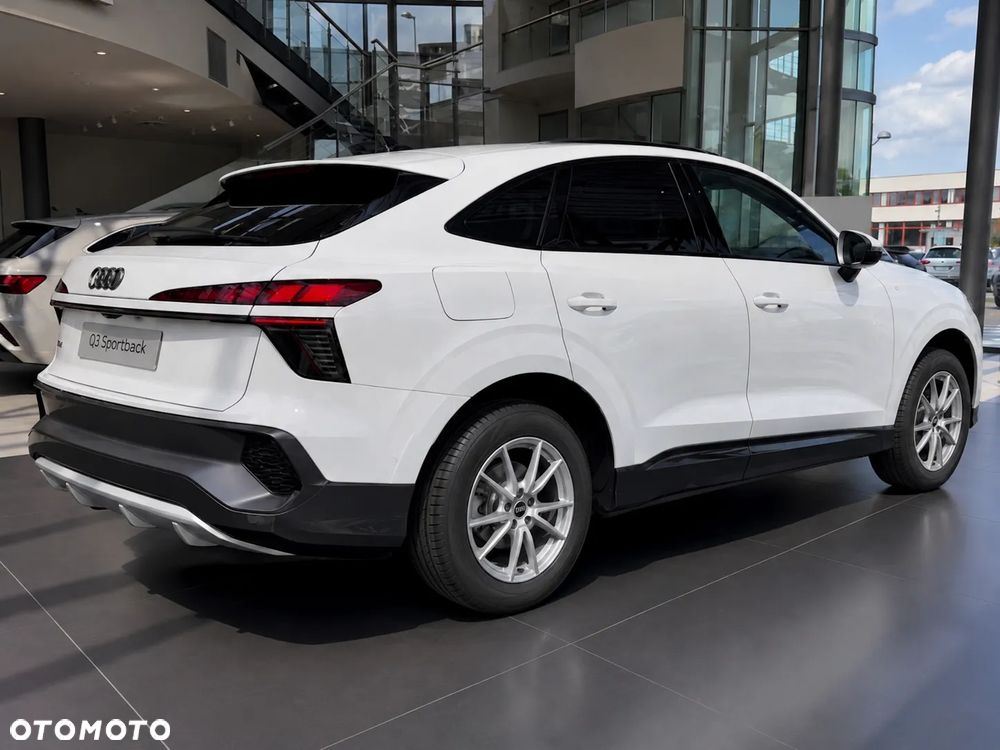 Audi Q3 Sportback - 3