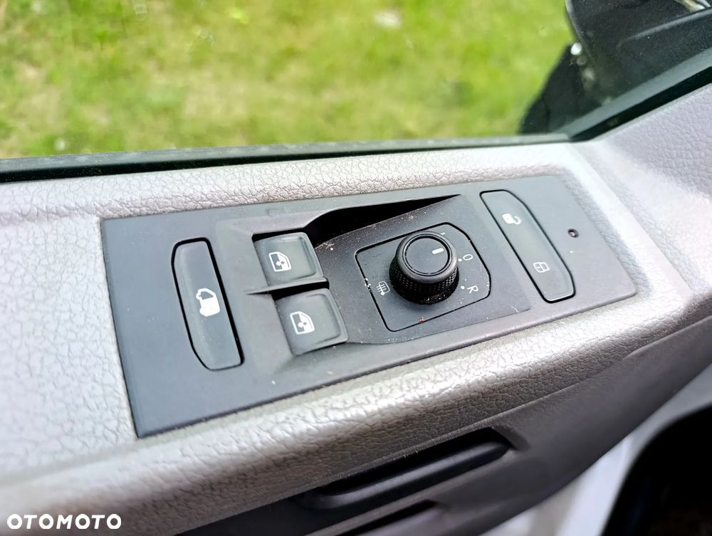 Volkswagen Transporter - 20