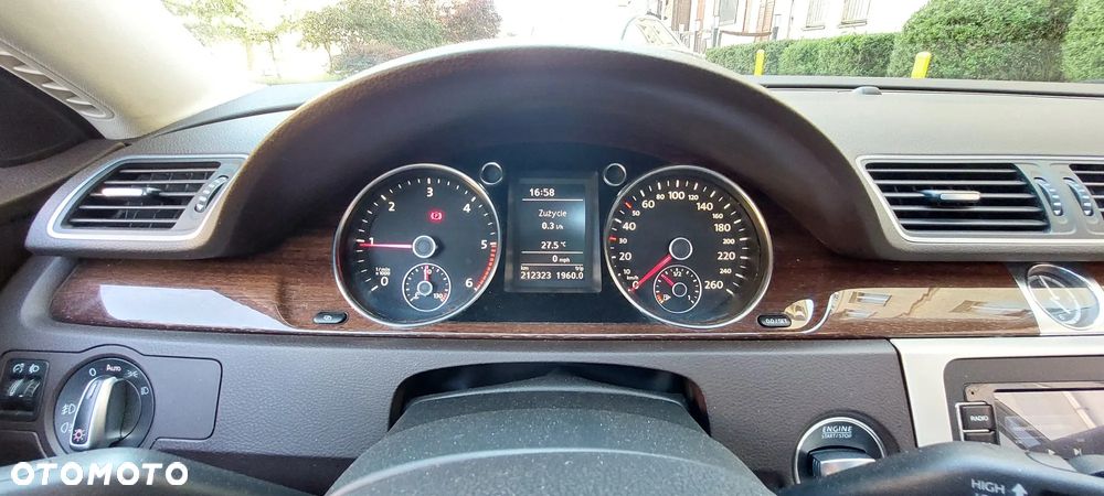 Volkswagen Passat 1.6 TDI Comfortline - 17