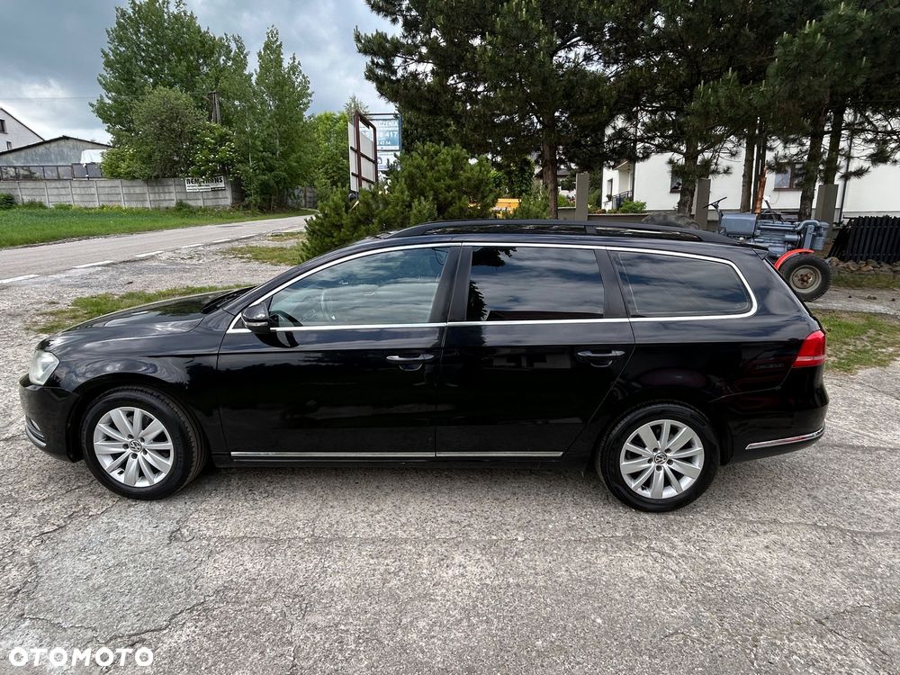 Volkswagen Passat 1.6 TDI DPF BlueMot Comfortline - 2