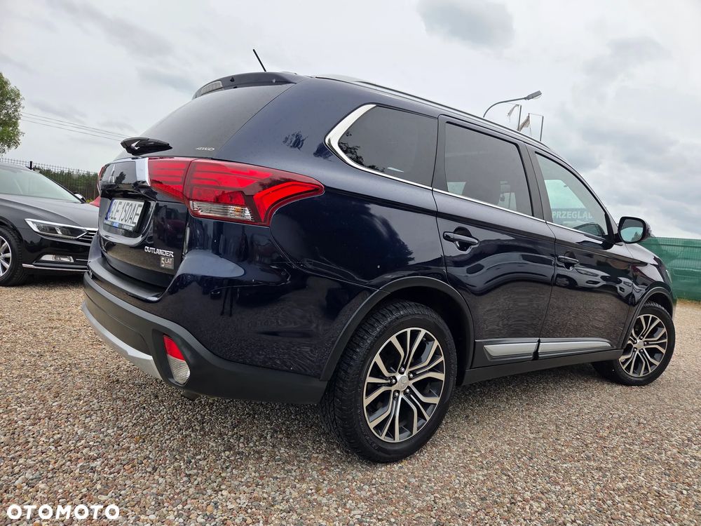 Mitsubishi Outlander 2.0 Instyle Navi 4WD CVT - 11