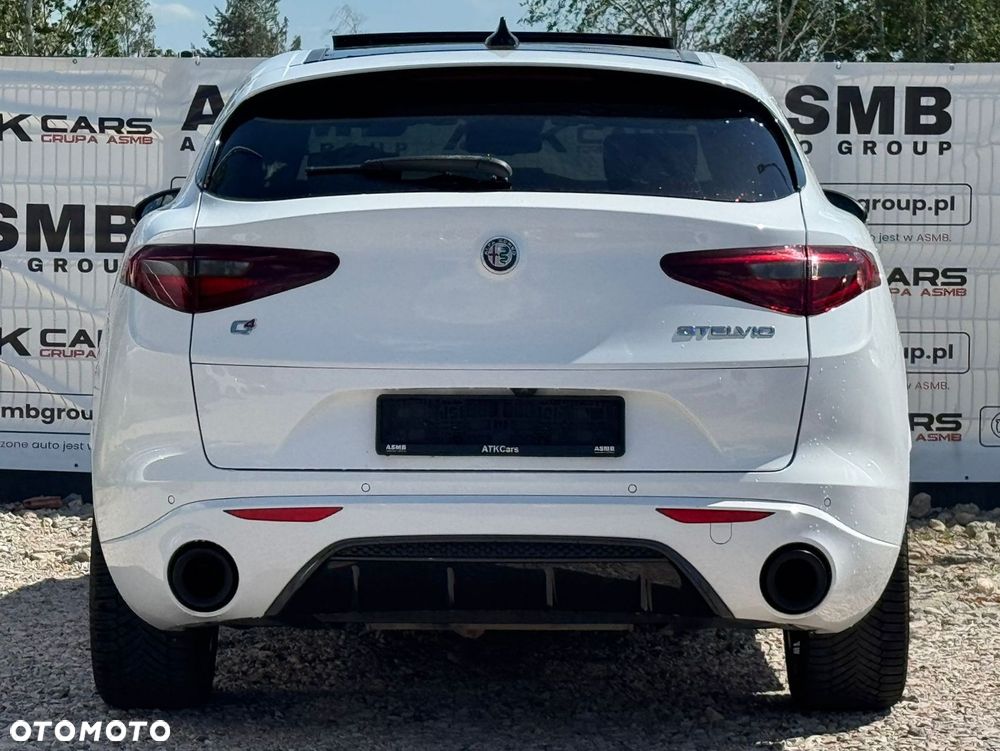 Alfa Romeo Stelvio 2.0 Turbo Veloce Q4 - 7