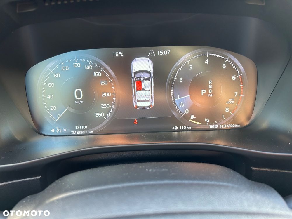 Volvo XC 40 T5 AWD Momentum Pro - 26