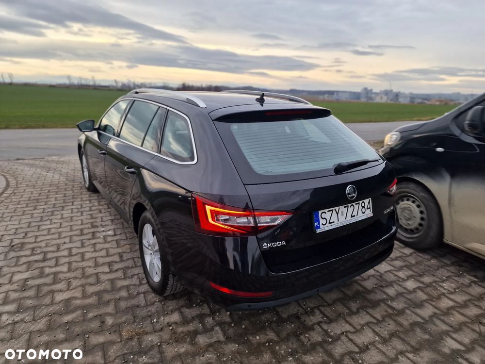 Skoda Superb 1.8 TSI Ambition - 13