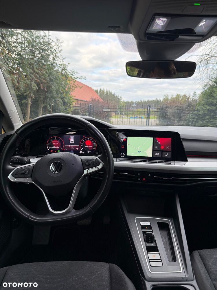 Volkswagen Golf - 10