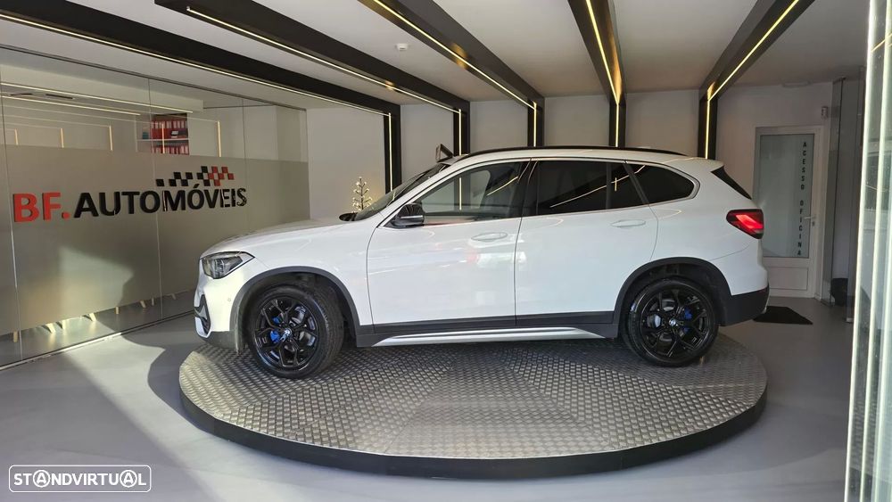 BMW X1 16 d sDrive Auto Line Sport - 12