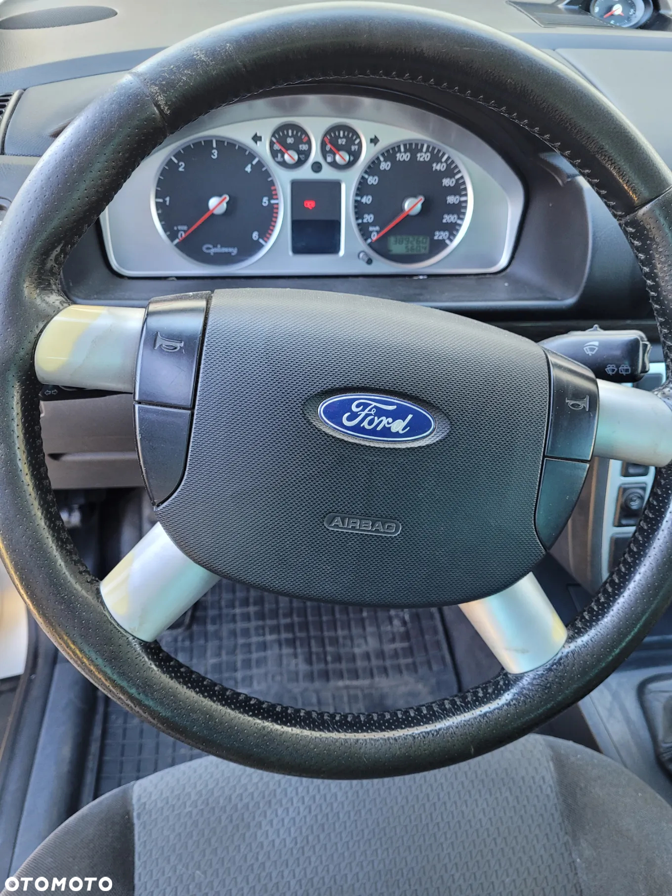 Ford Galaxy TDI Ghia - 7