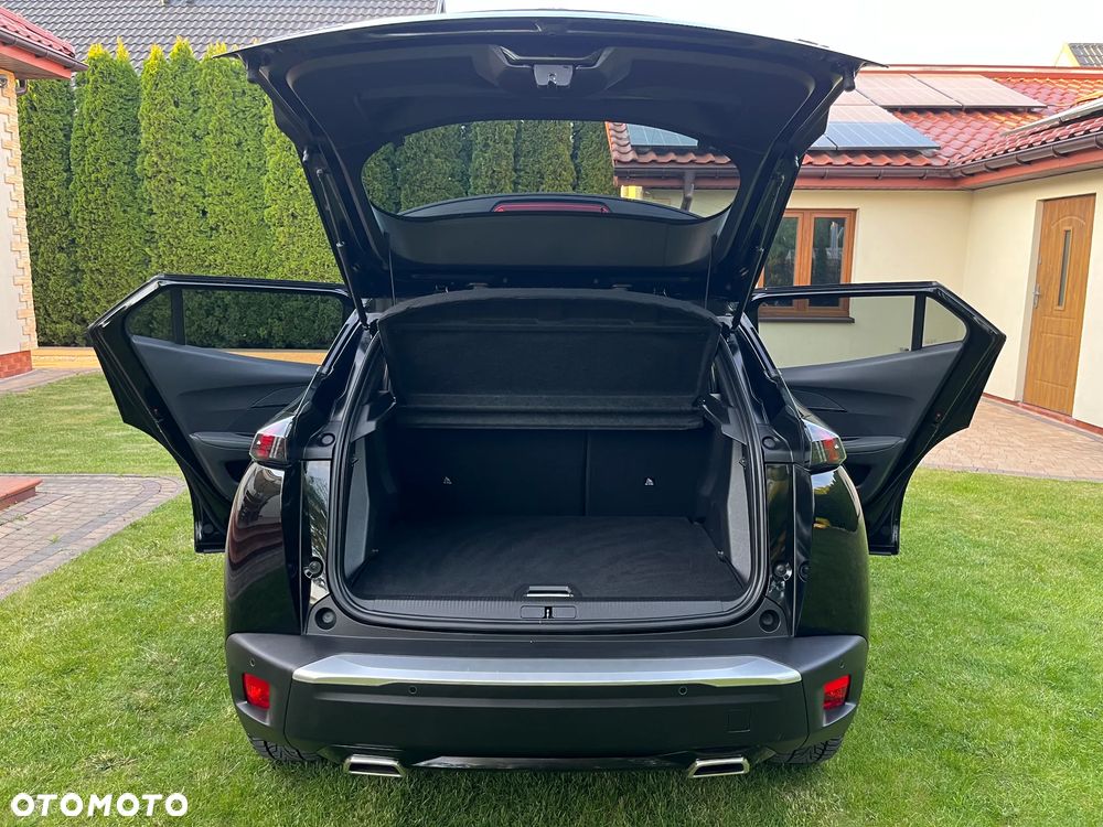 Peugeot 2008 PureTech 130 EAT8 GT - 9