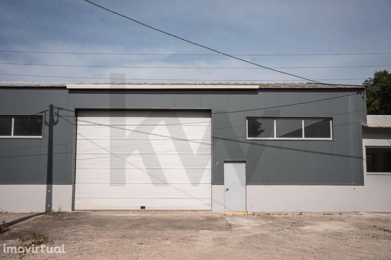 ARMAZÉM COM ESCRITÓRIO EM VILAR DO PARAÍSO (V. N. GAIA) - Grande imagem: 5/25