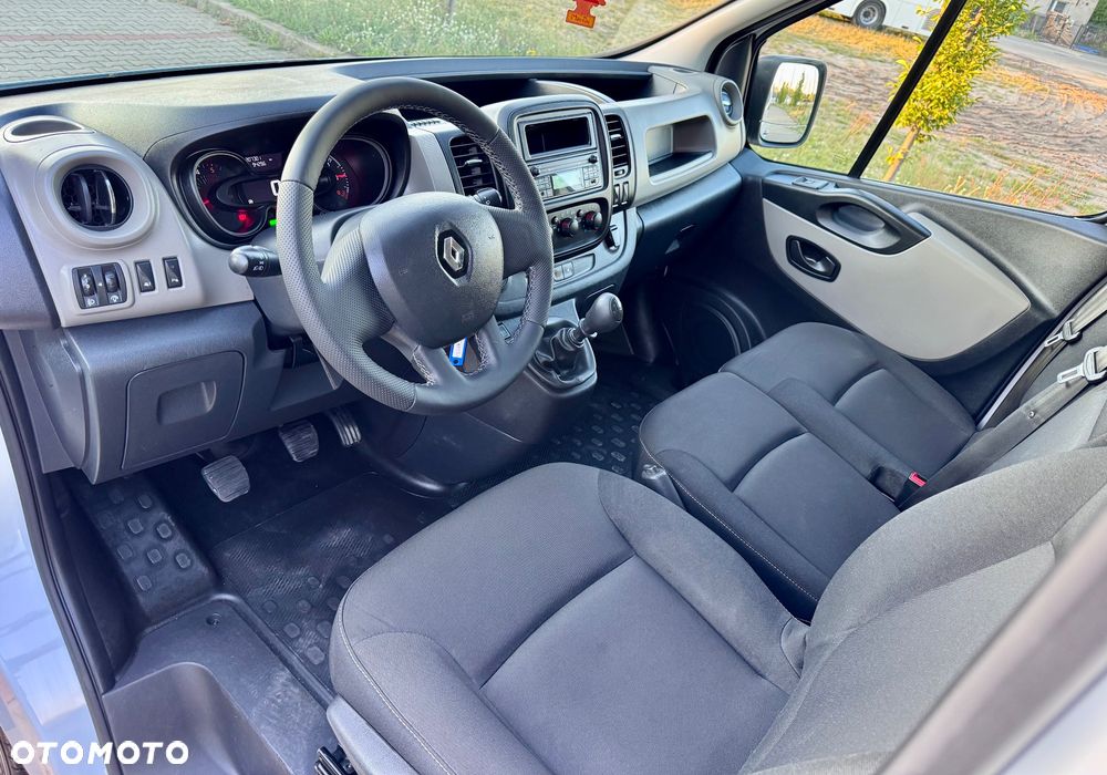 Renault Trafic - 11