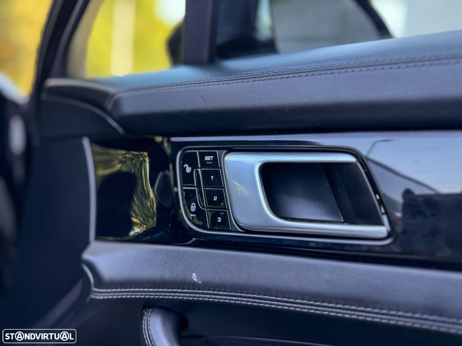 Porsche Panamera Sport Turismo 4 E-Hybrid - 35