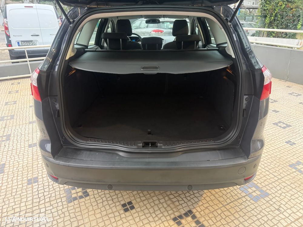 Ford Focus SW 1.6 TDCi Titanium - 20