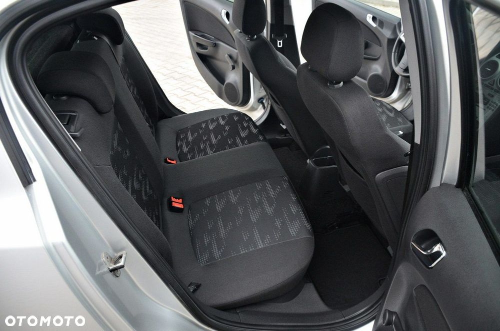 Opel Corsa - 21