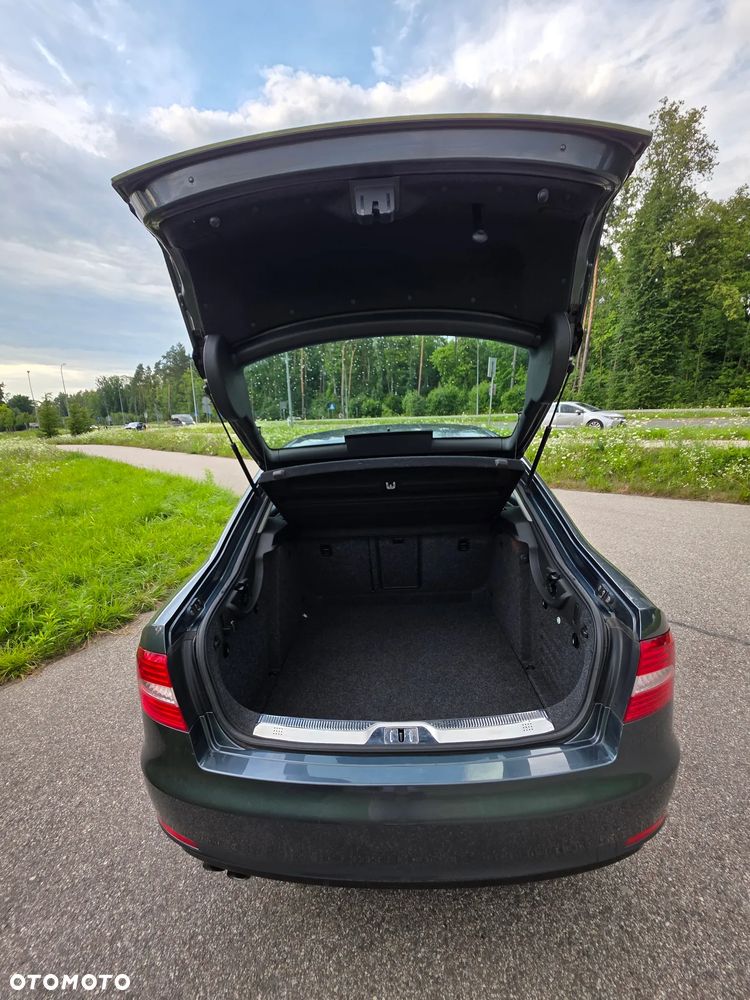 Skoda Superb 2.0 TDI Ambition - 11