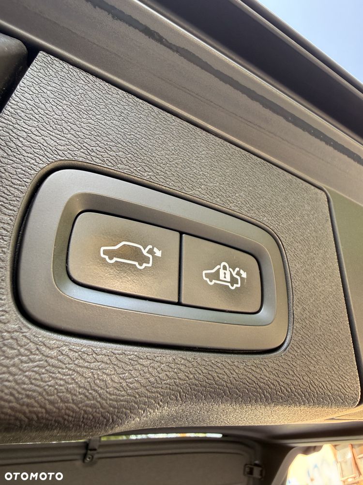 Volvo XC 60 D4 SCR AWD Inscription - 32
