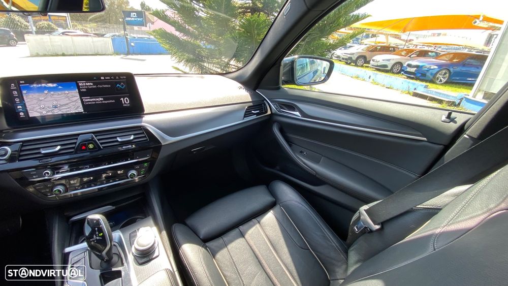 BMW 530 e Pack Desportivo M - 30