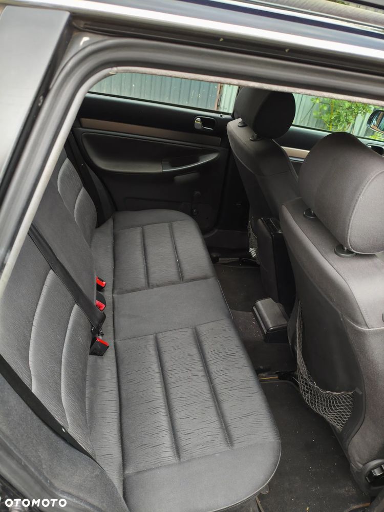 Audi A4 Avant - 6