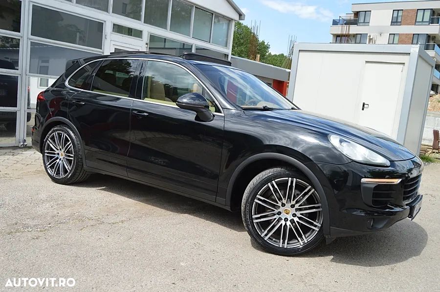 Porsche Cayenne 3.0 L - 19