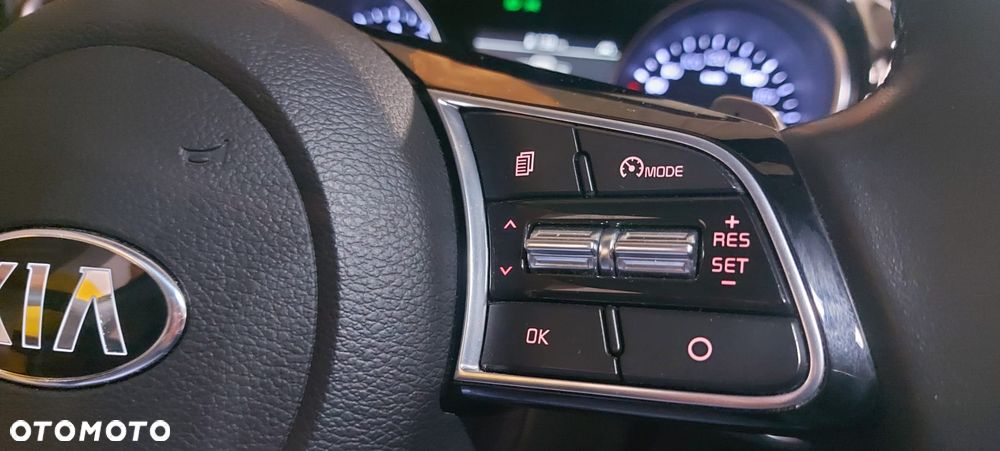 Kia Ceed - 25
