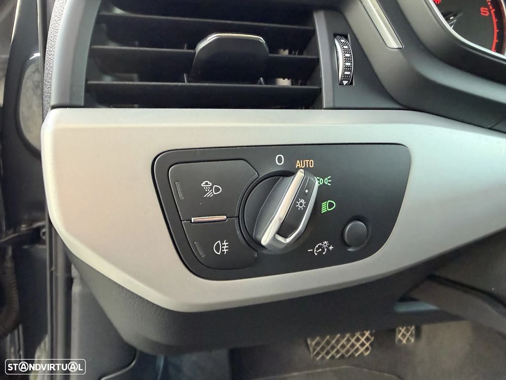 Audi A4 Avant 35 TDI S tronic - 16