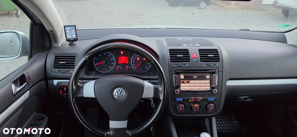 Volkswagen Golf - 30