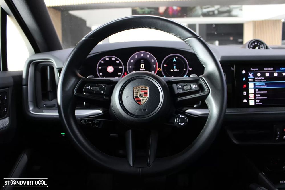 Porsche Cayenne Coupé E-Hybrid - 26