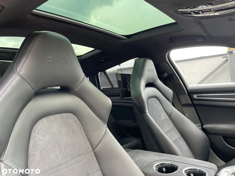 Porsche Panamera GTS - 16