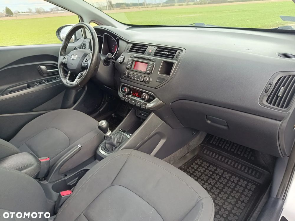 Kia Rio 1.2 XL - 10