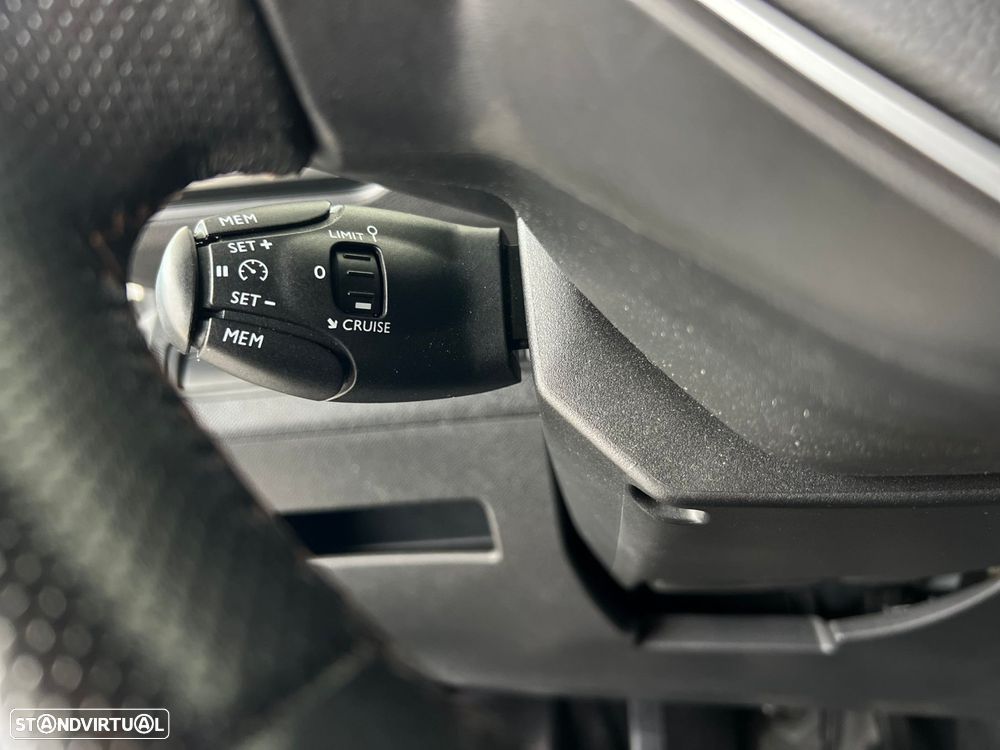 Peugeot 3008 1.5 BlueHDi GT Line - 16