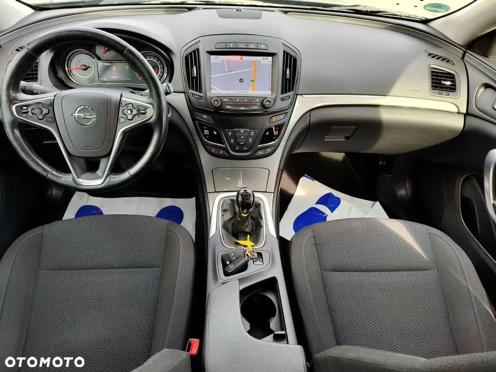 Opel Insignia 1.4 T Cosmo S&S - 19