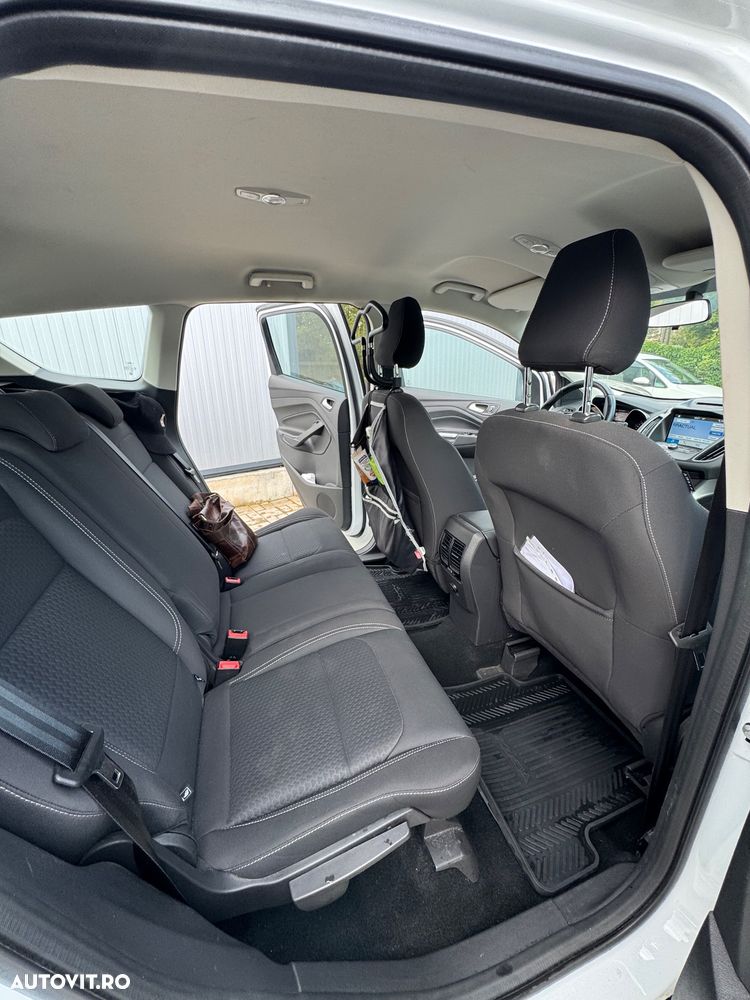 Ford Kuga 2.0 TDCi Powershift 4WD Trend - 17