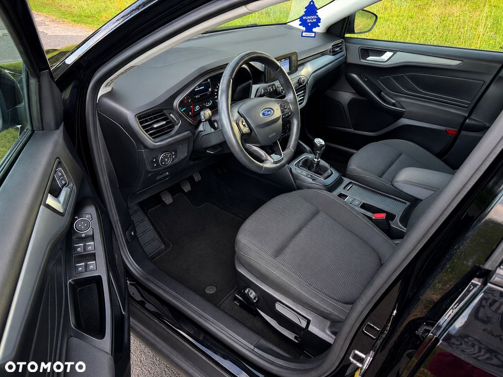 Ford Focus 1.0 EcoBoost Trend Edition Business - 6