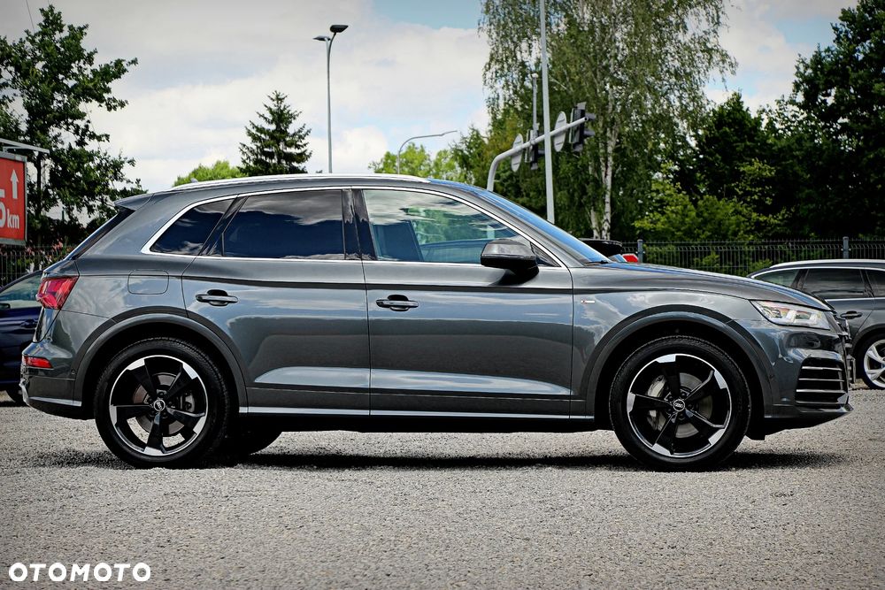 Audi Q5 55 TFSIe quattro S tronic S line - 4